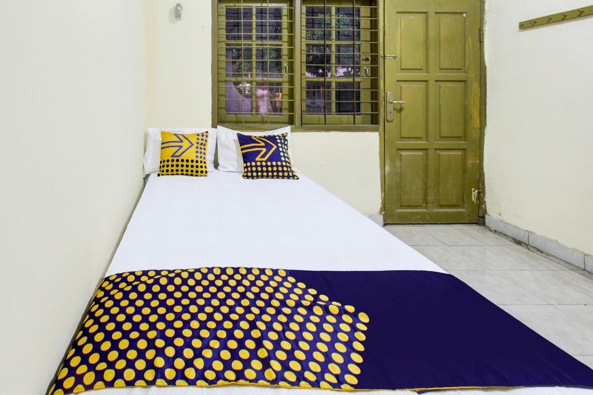 Hotel Oyo Life 93284 Kos Cendana Raya Mataram Esterno foto