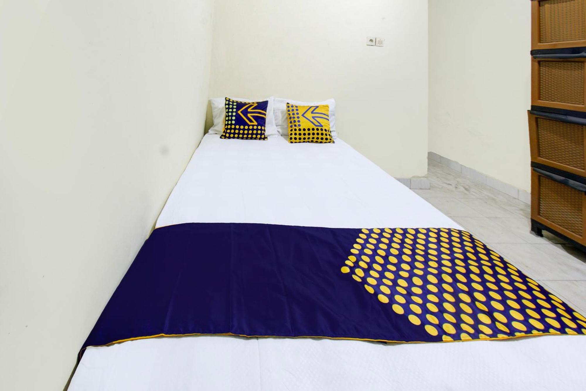 Hotel Oyo Life 93284 Kos Cendana Raya Mataram Esterno foto