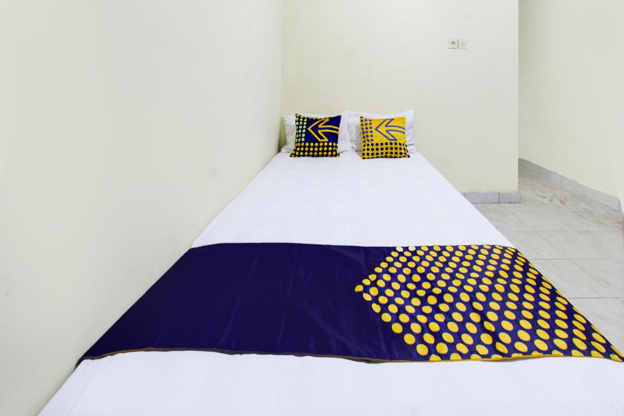 Hotel Oyo Life 93284 Kos Cendana Raya Mataram Esterno foto